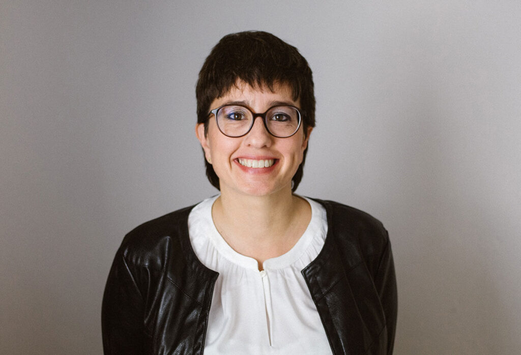 Ansprechpartnerin für Kliniken Kathrin Leicht